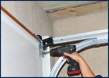 Garage Door Shop Repairs Newton, MA 617-313-7148 - cont-door-installation-t-16-09m